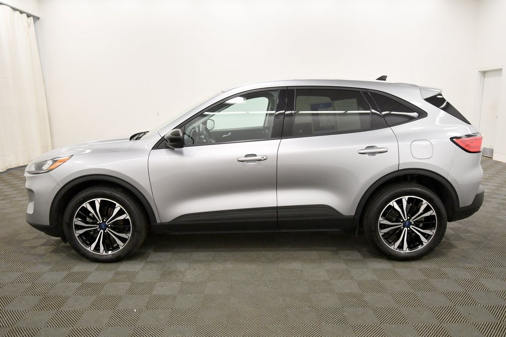 Used 2022 Iconic Silver Metallic Ford SEL image 4