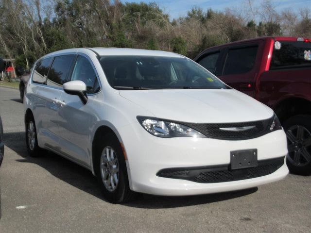 2023 Chrysler Voyager Pre-Owned 2023 Chrysler Voyager LX FWD 4D Passenger Van's photo