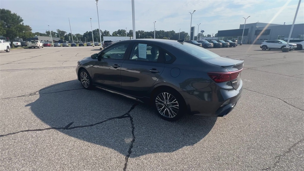 2023 Kia Forte GT-Line photo 5