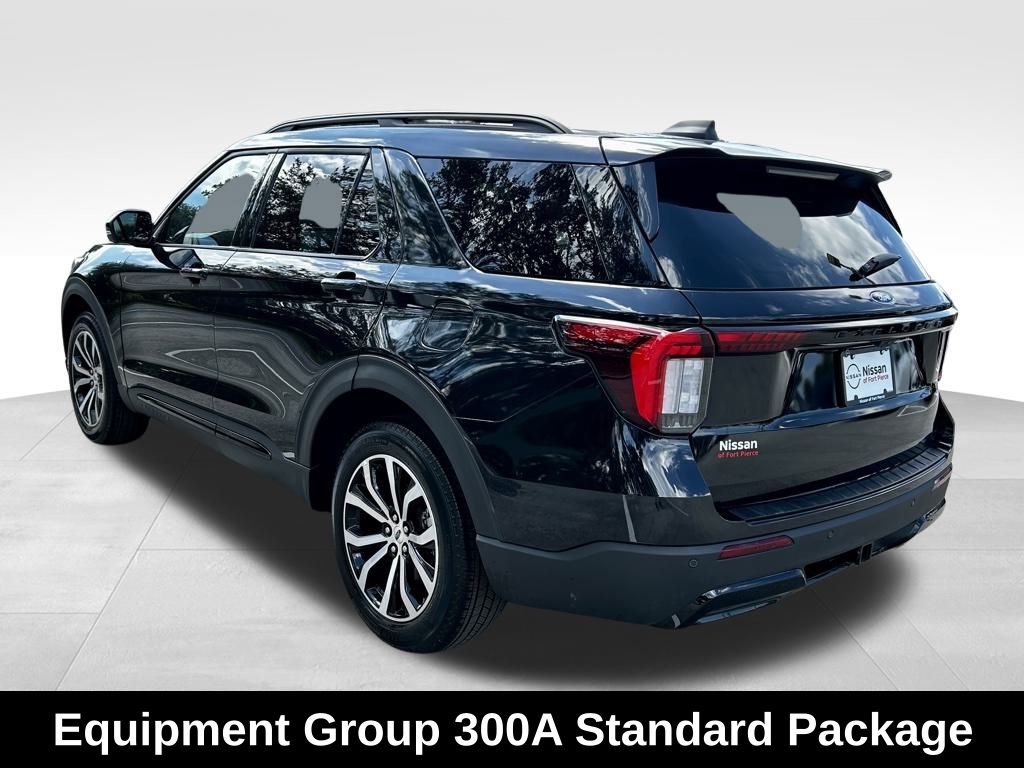 2025 Ford Explorer ST-Line photo 3