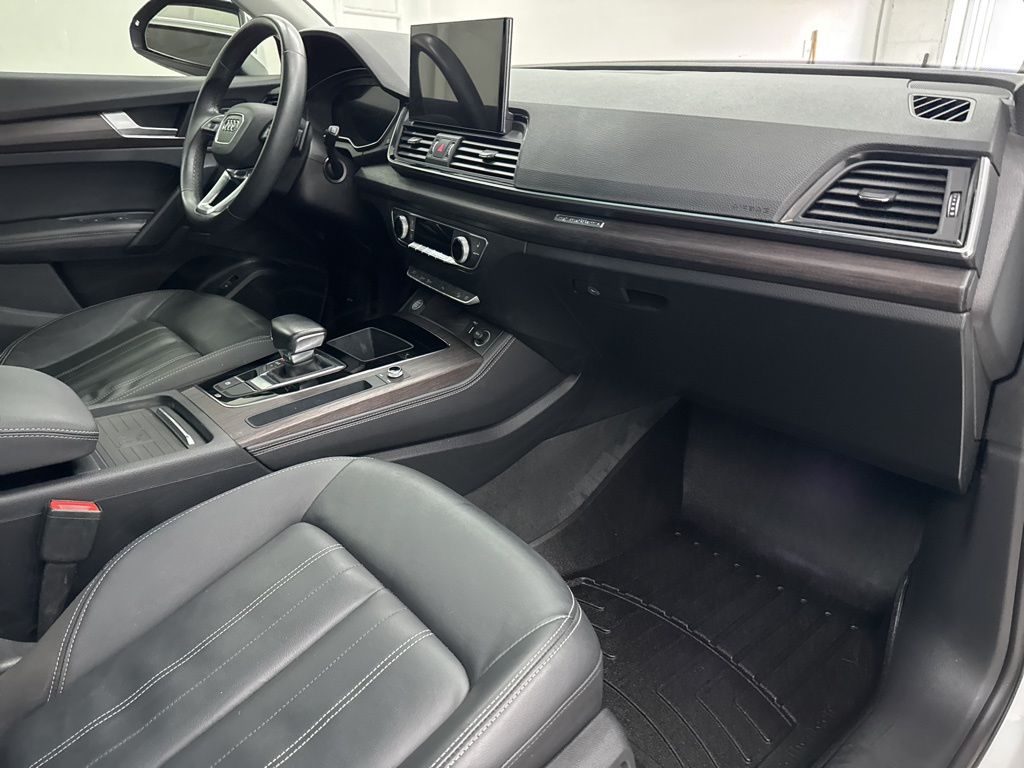 2021 Audi Q5 45 Premium Plus photo 21