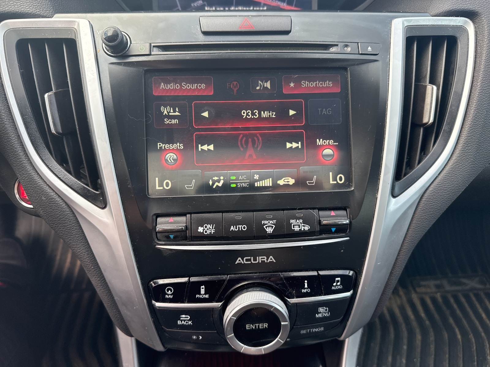2015 Acura TLX Technology photo 20