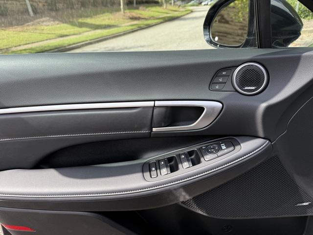 2025 Hyundai Sonata Hybrid Limited photo 12