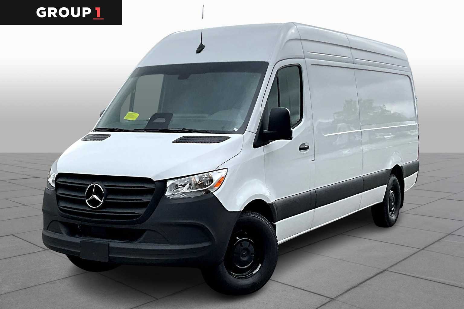 2025 Mercedes-Benz Sprinter Cargo Van Base's photo