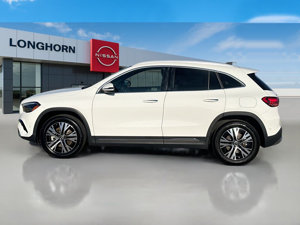 2025 Mercedes Benz GLA 250 photo 4