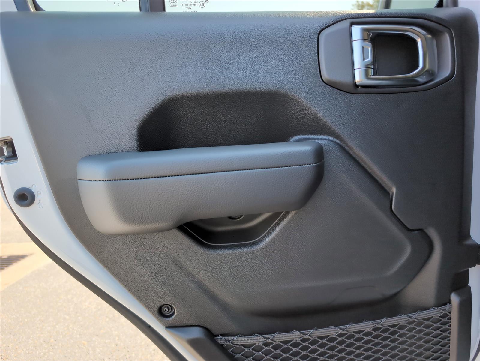 2025 Jeep Wrangler Sport S photo 27