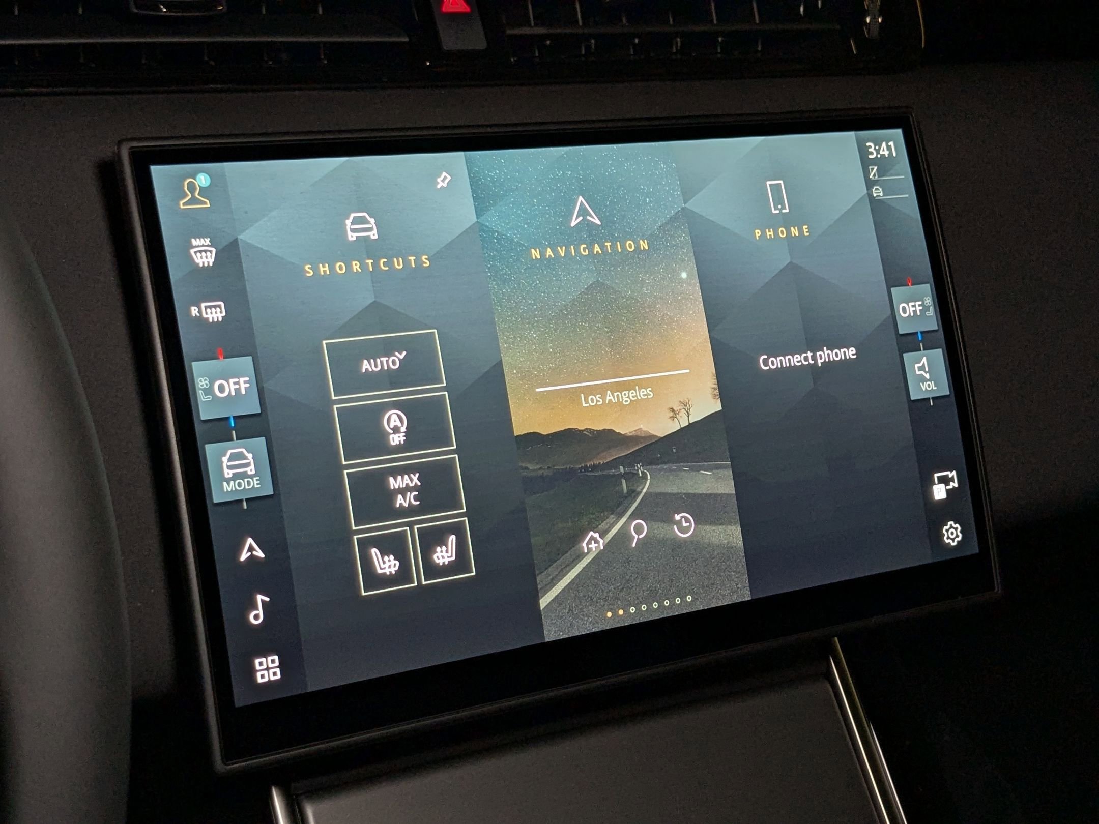 2026 Land Rover Range Rover Evoque S photo 12