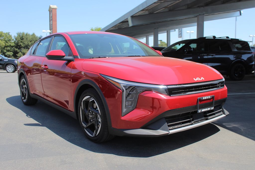 2025 Kia K4 EX photo 3