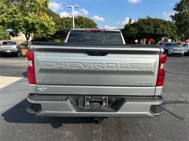 2024 Chevrolet Silverado 1500 Custom photo 4