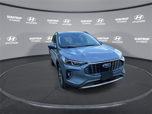 2023 Ford Escape Platinum photo 3