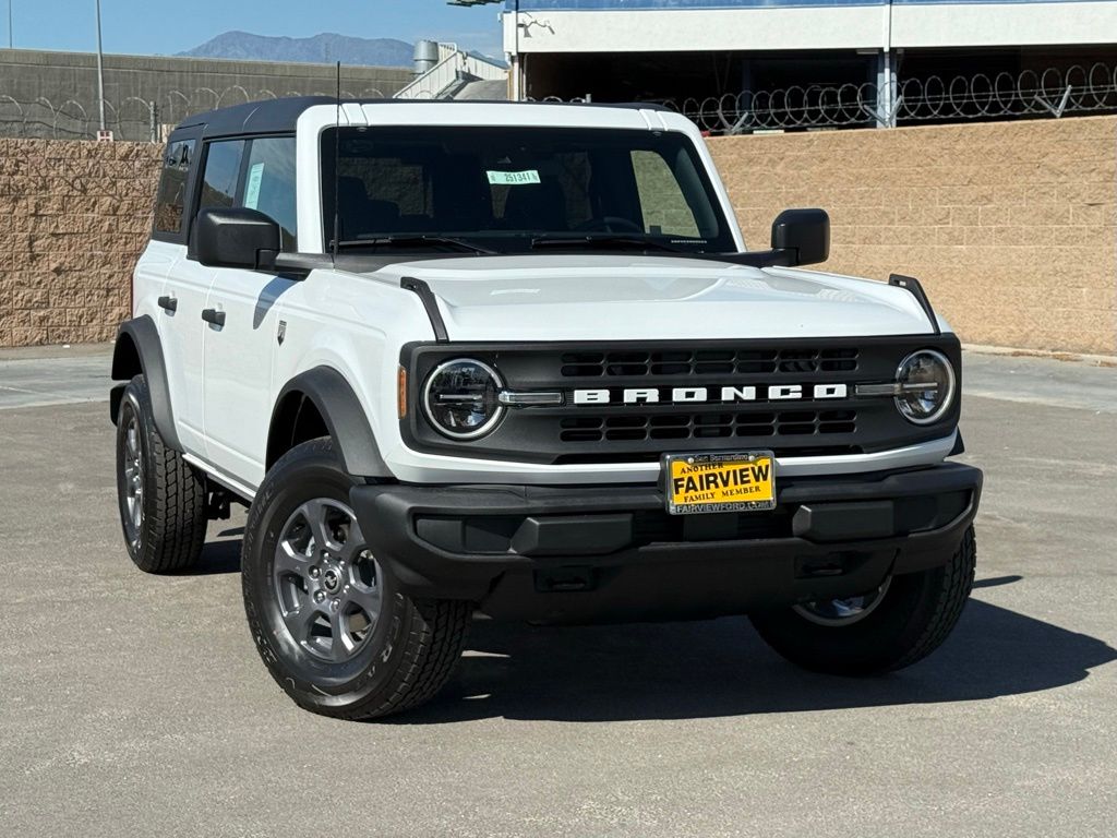 2025 Ford Bronco Big Bend photo 2