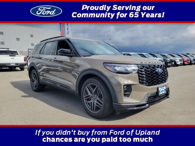 2026 Ford Explorer ST-LINE's photo