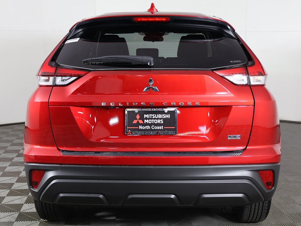 2025 Mitsubishi Eclipse Cross LE photo 19
