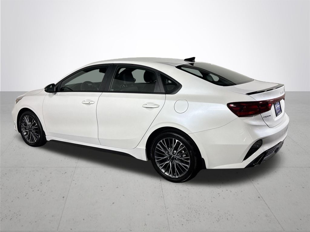 2024 Kia Forte GT-Line photo 8
