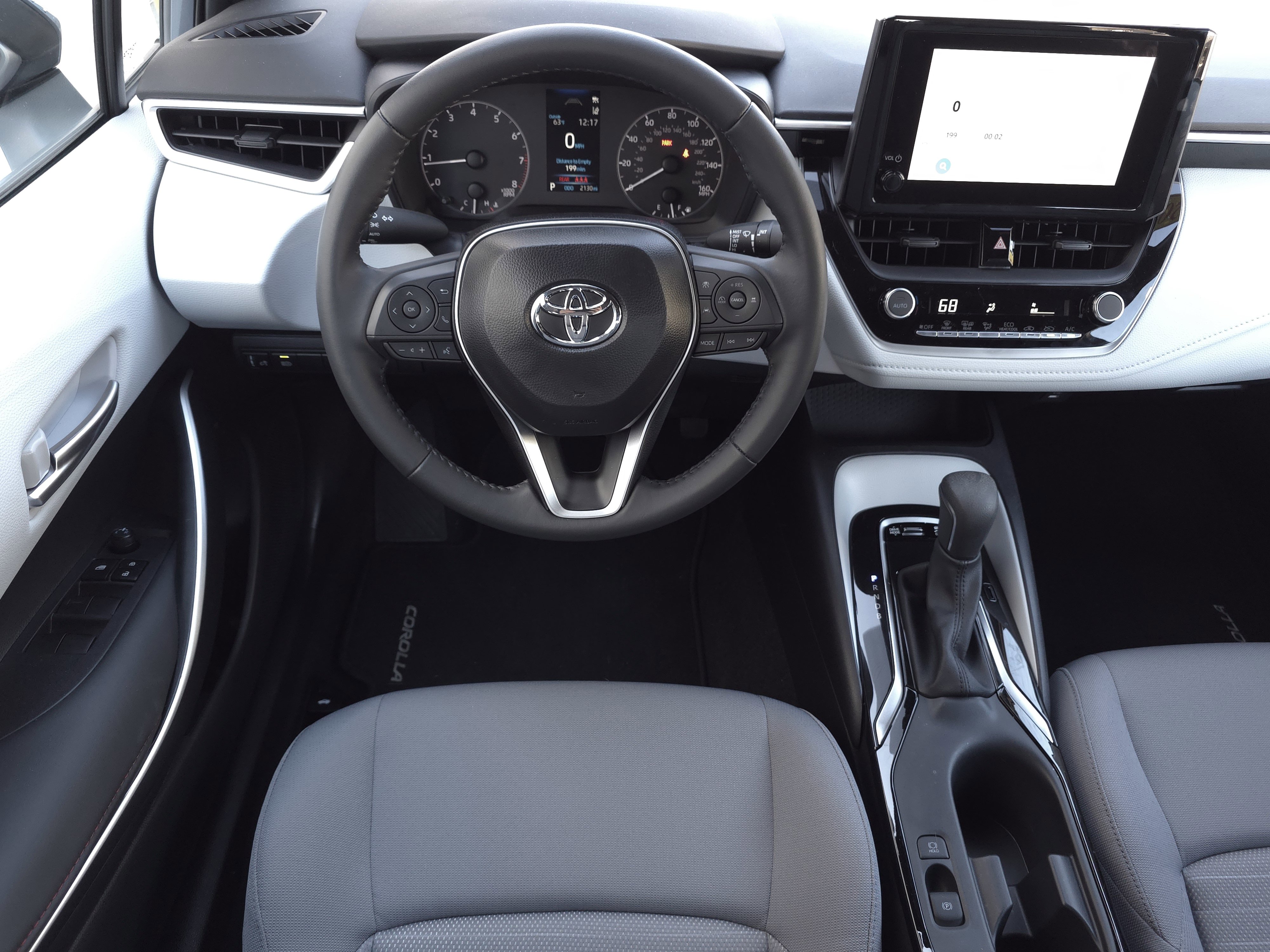 2025 Toyota Corolla SE photo 4