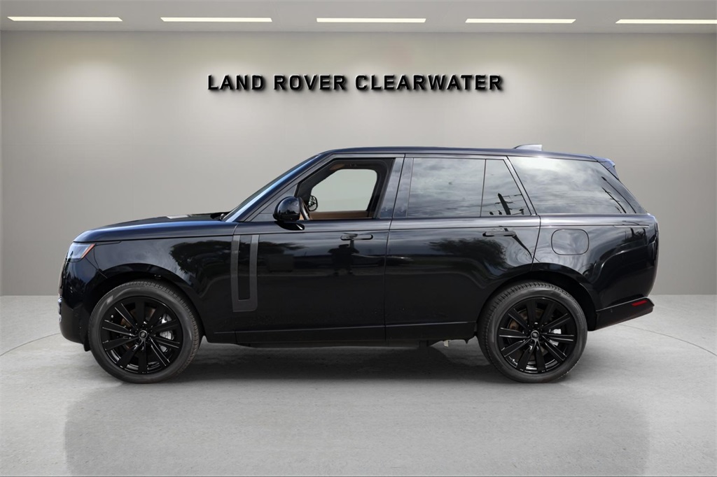2025 Land Rover Range Rover SE photo 2