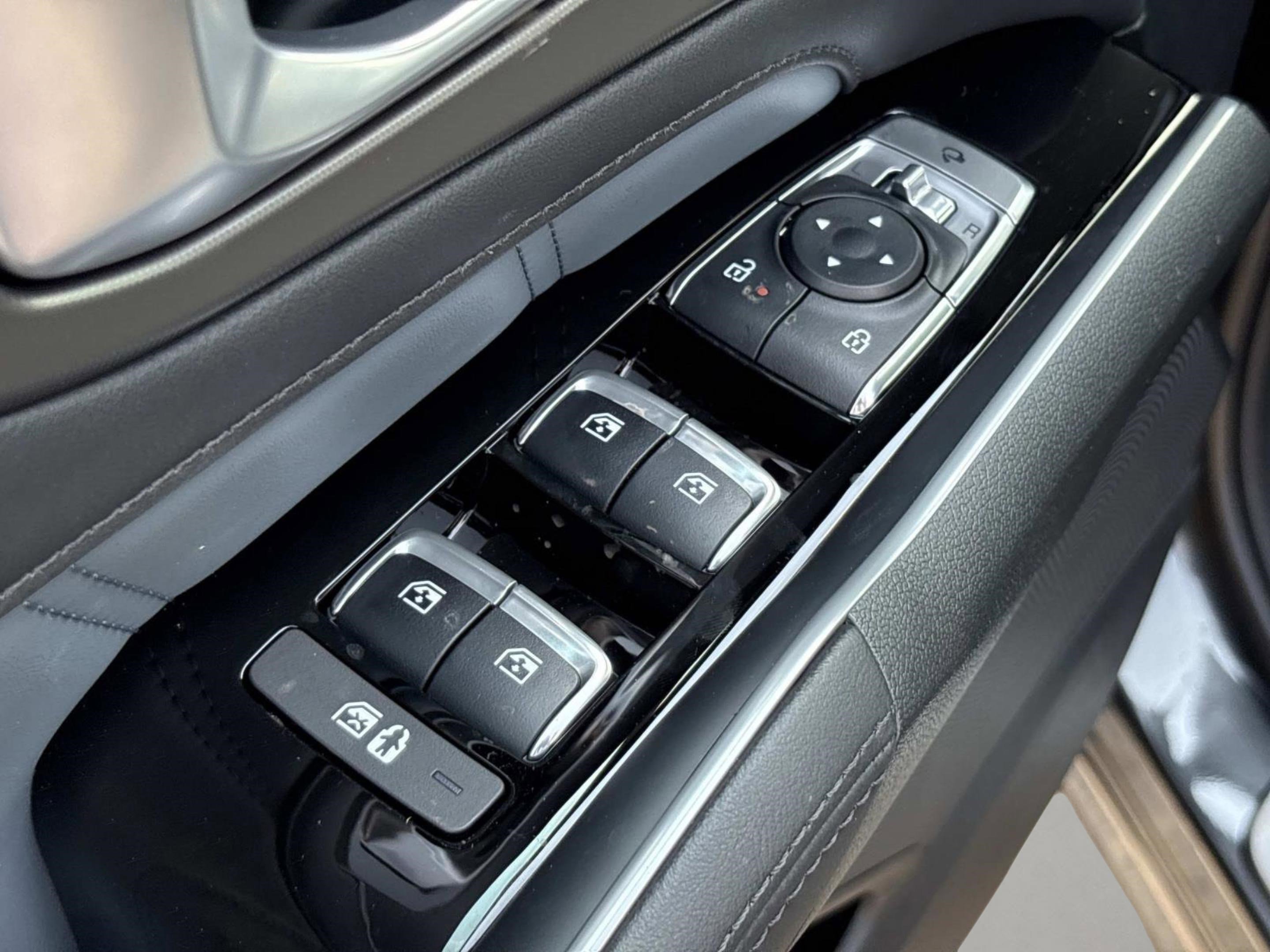2025 Kia Sorento Hybrid SX Prestige photo 22