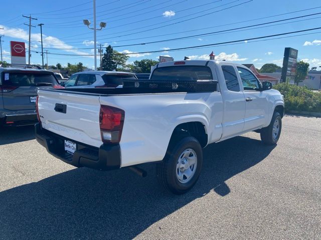 2021 Toyota Tacoma SR5 photo 3