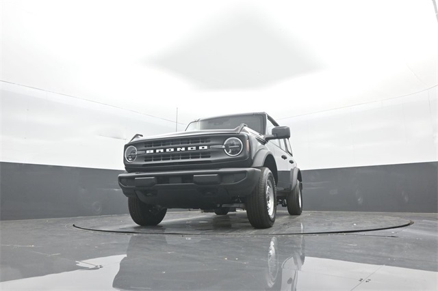 2025 Ford Bronco Base photo 28