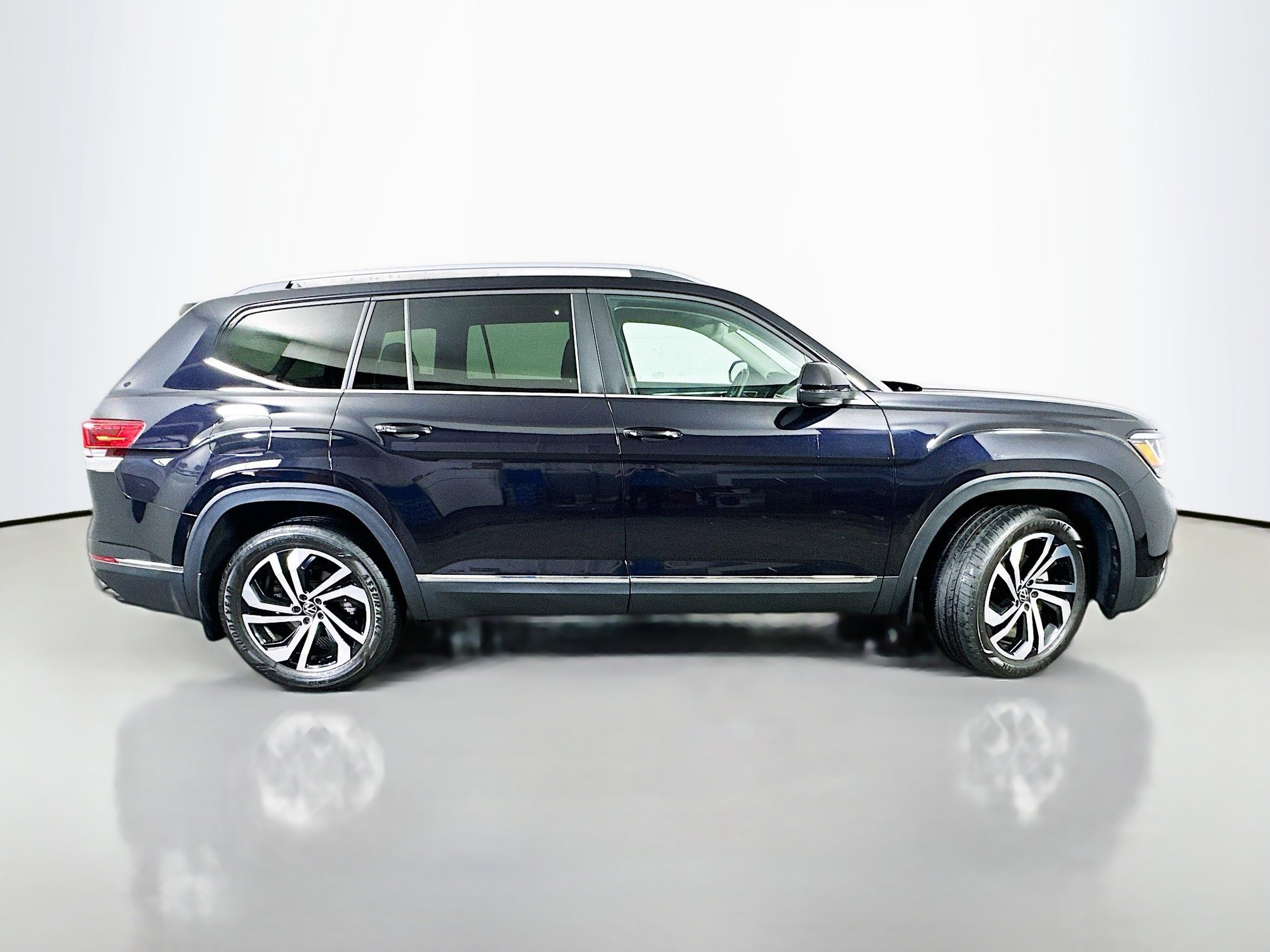 2022 Volkswagen Atlas V6 SEL photo 8