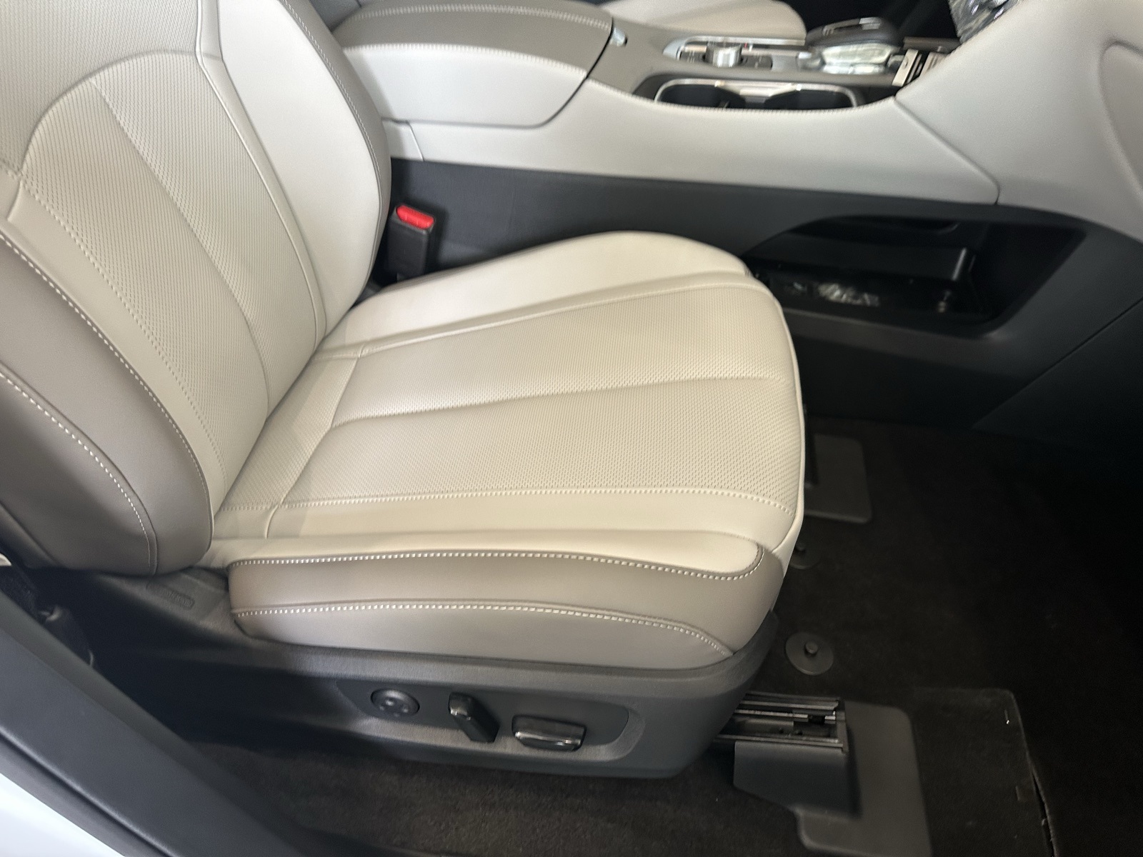 2026 Infiniti QX60 Luxe photo 37