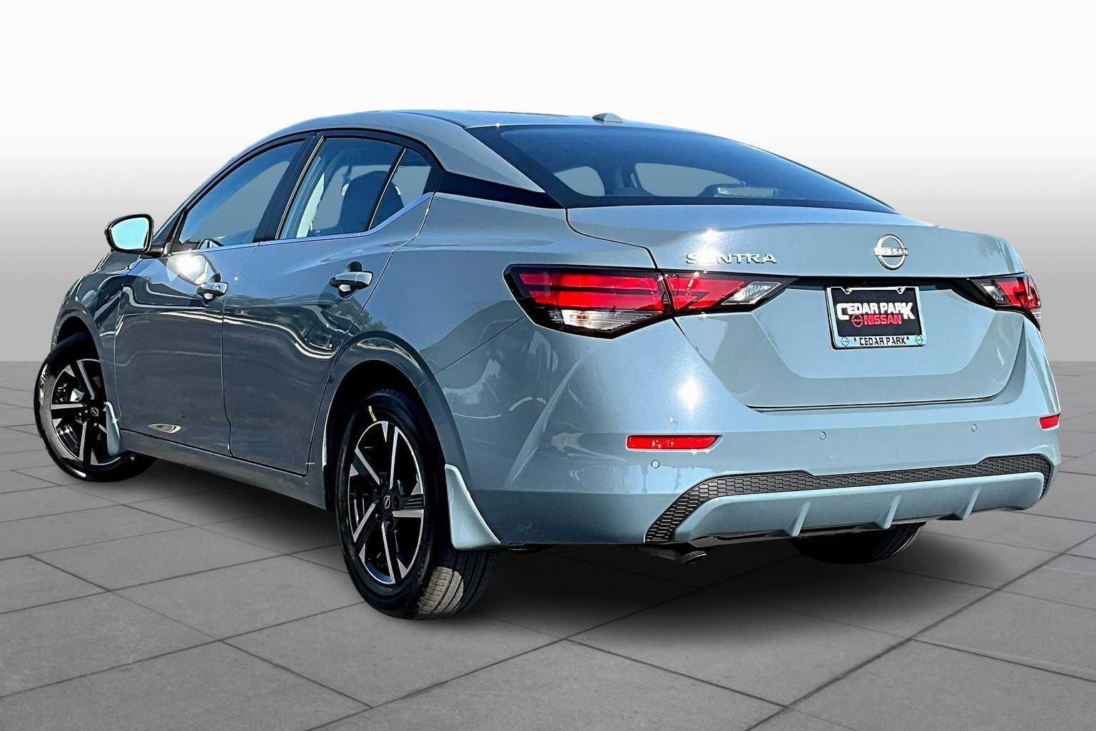 2025 Nissan Sentra SV photo 12