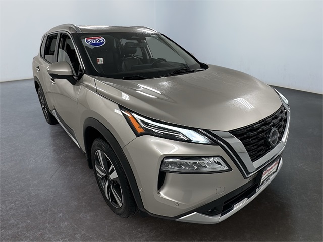 2022 Nissan Rogue Platinum's photo
