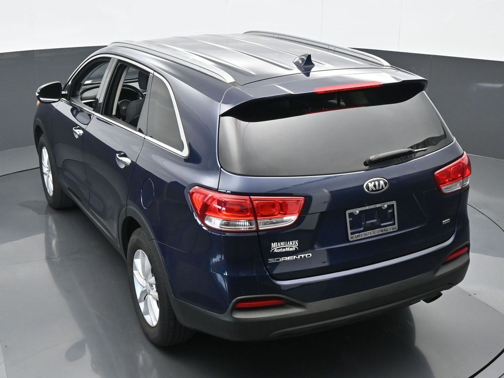 2018 Kia Sorento LX photo 4