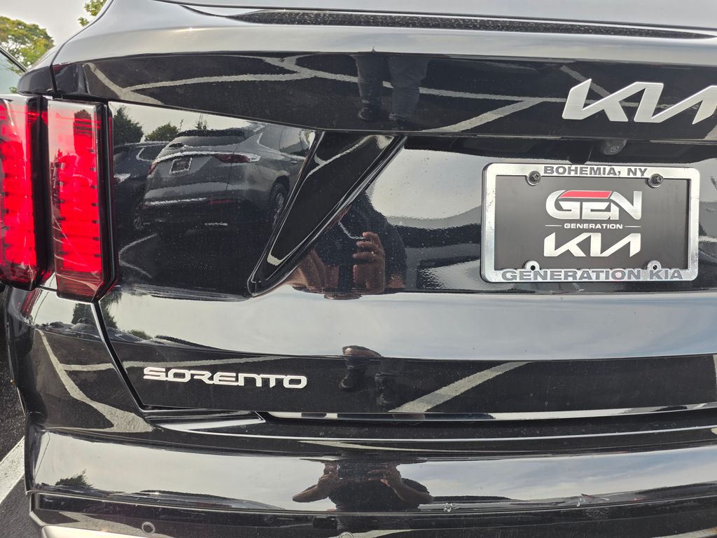 2023 Kia Sorento S photo 31