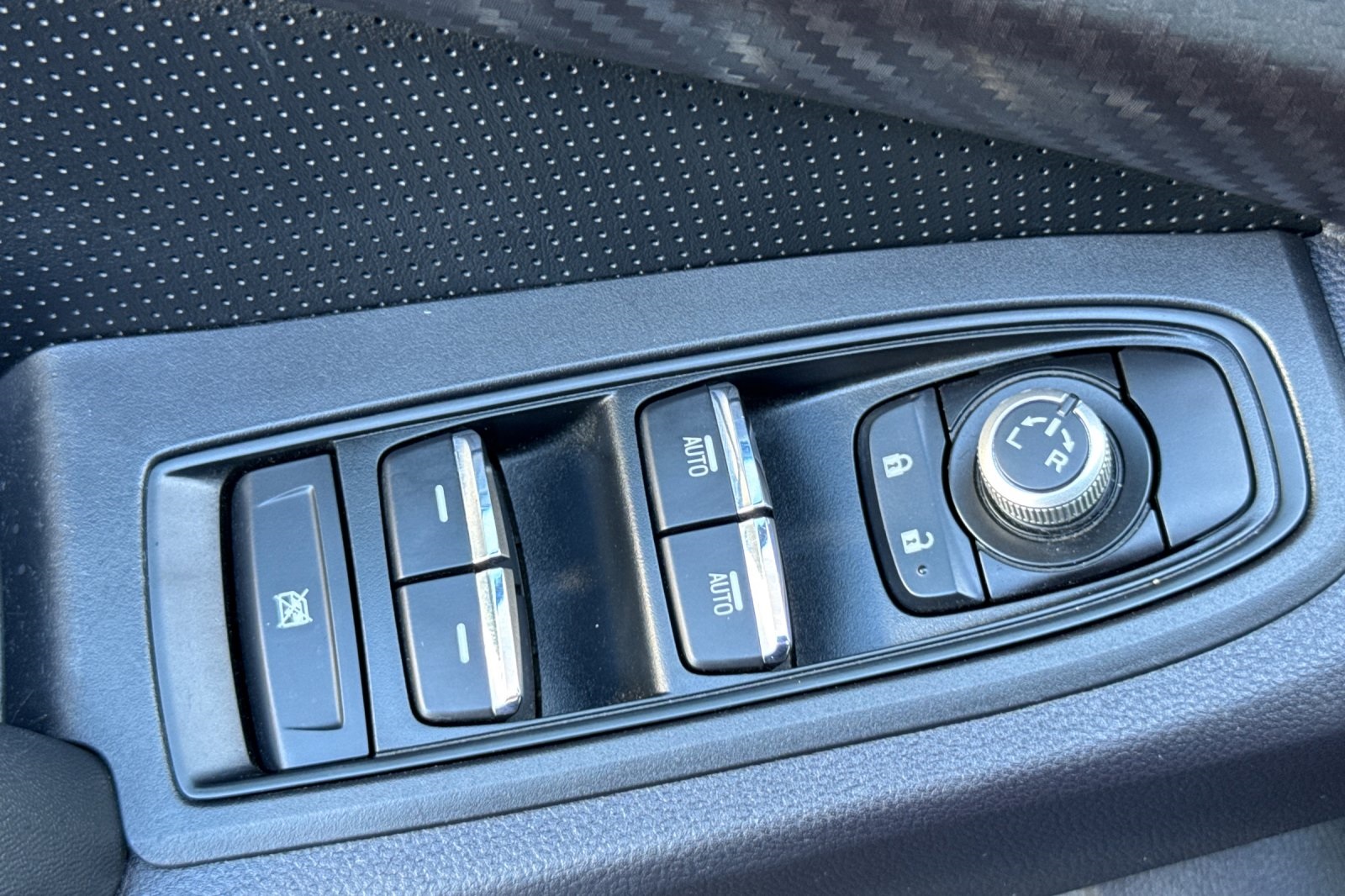 2022 Subaru Ascent Onyx Edition photo 12
