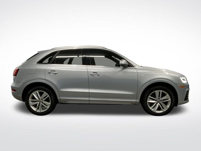 2018 Audi Q3 Premium Plus photo 2