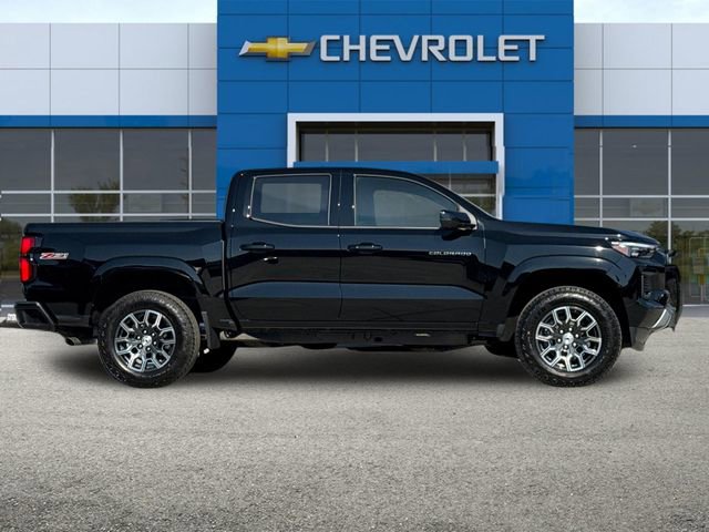 2026 Chevrolet Colorado Z71 photo 3