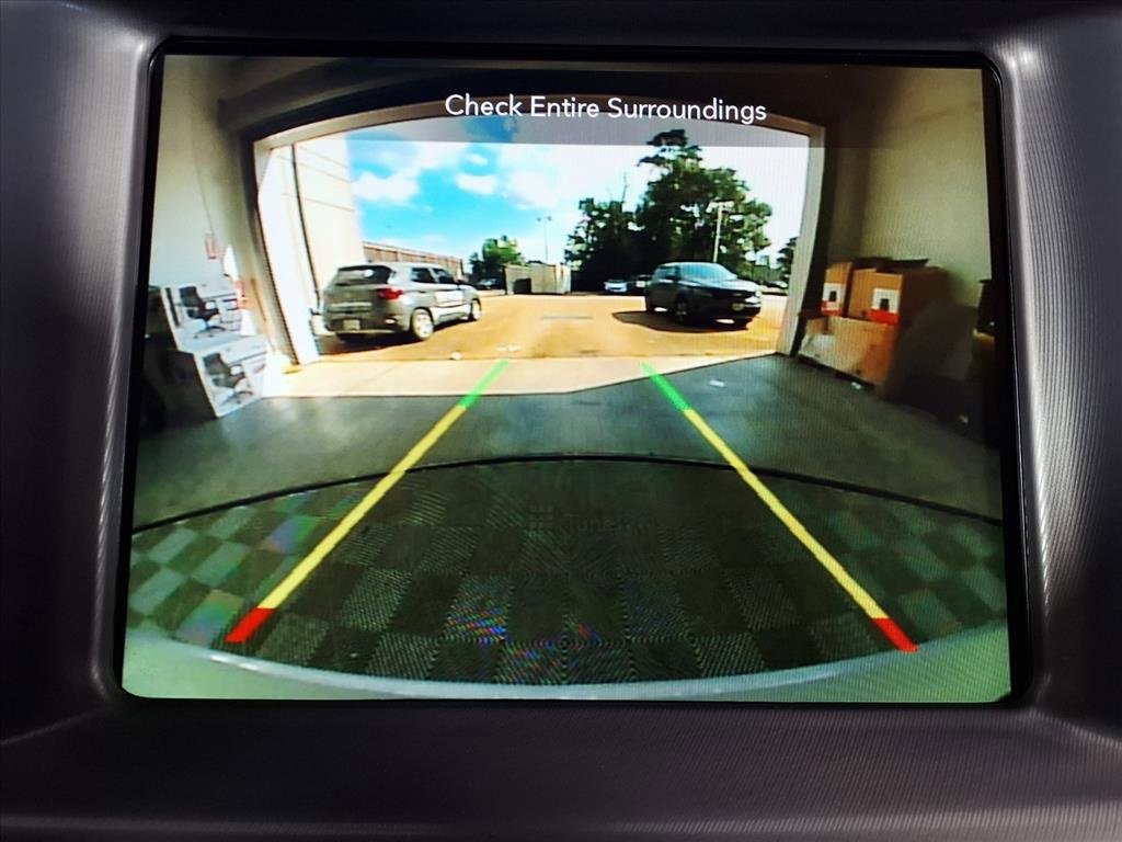 2023 Dodge Charger SXT photo 4