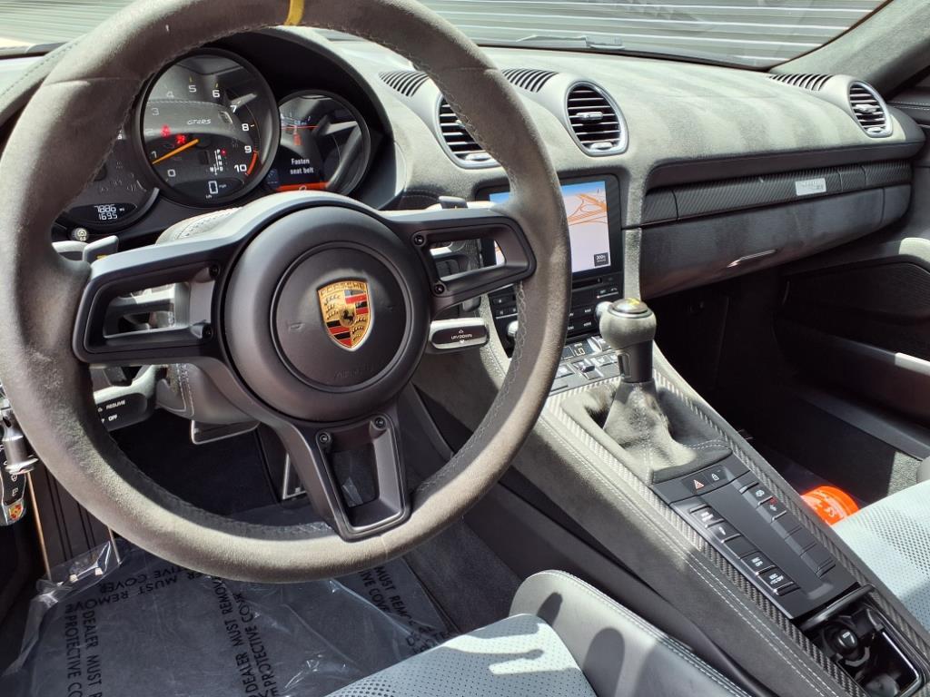 2023 Porsche Cayman GT4 RS photo 5