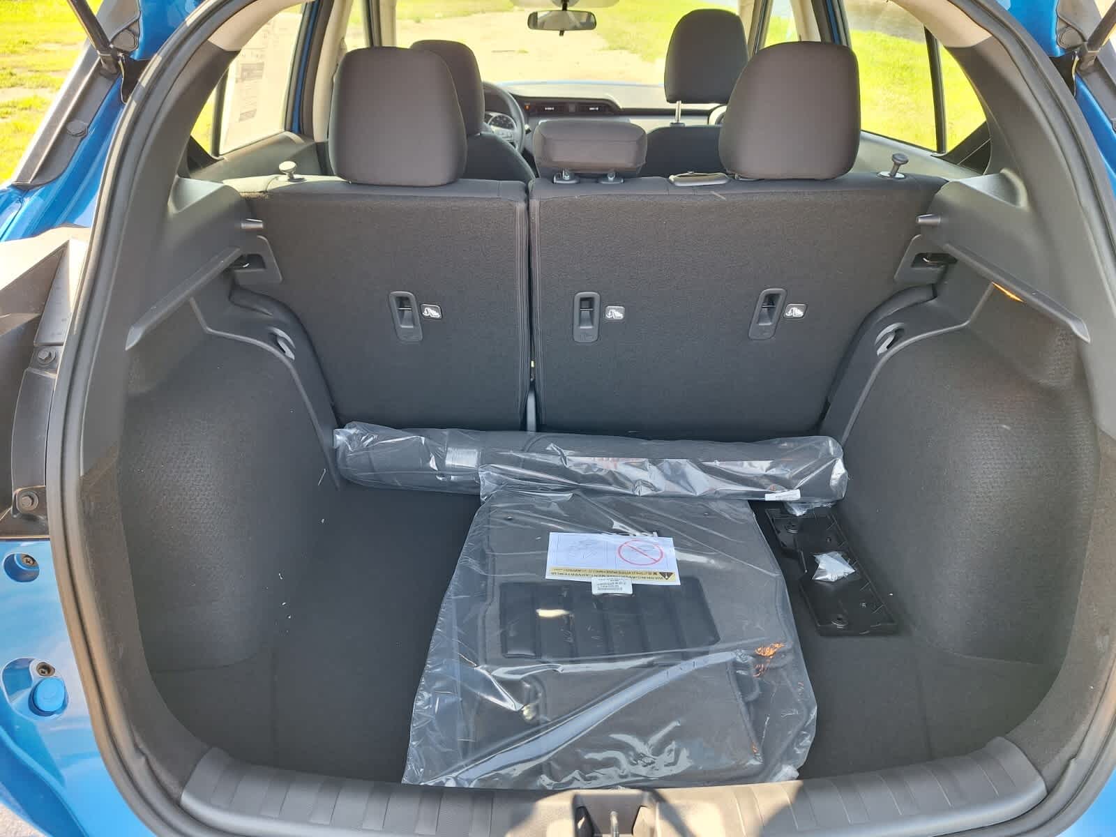 2025 Nissan Kicks Play S photo 25