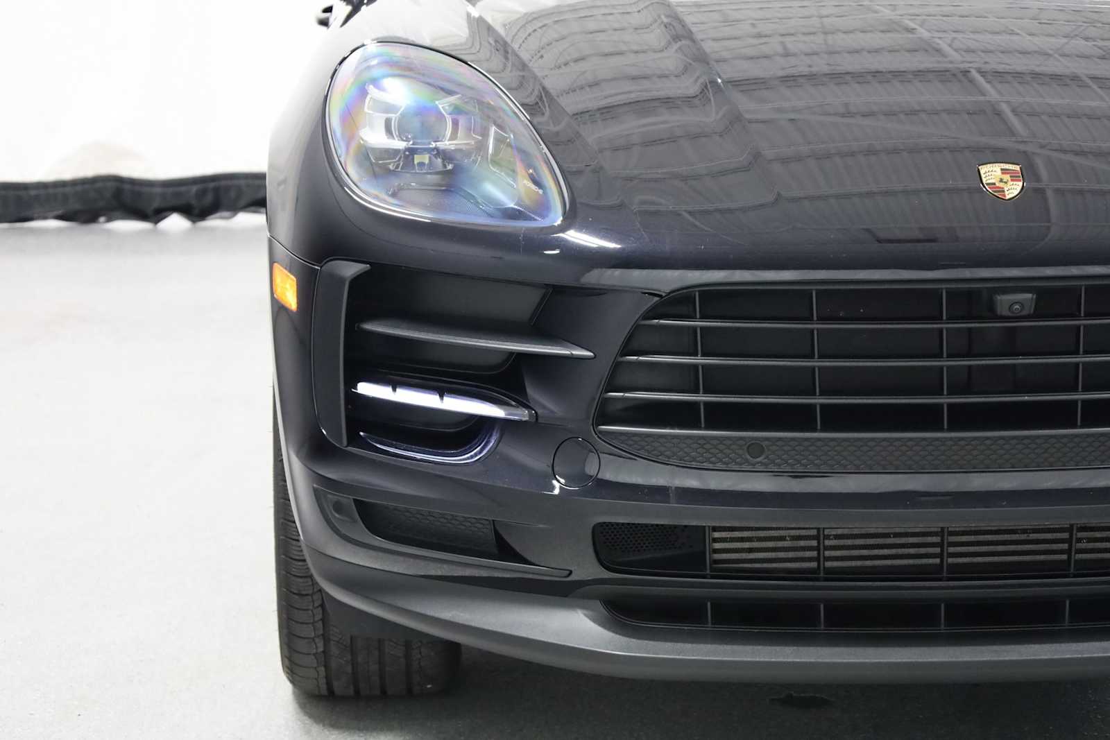2021 Porsche Macan Base photo 15