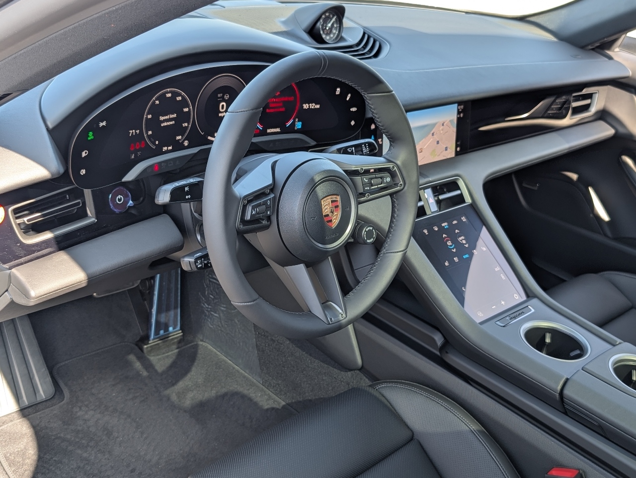 2026 Porsche Taycan 4 photo 4