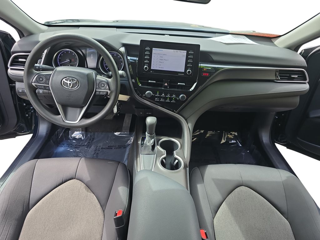 2021 Toyota Camry LE photo 9