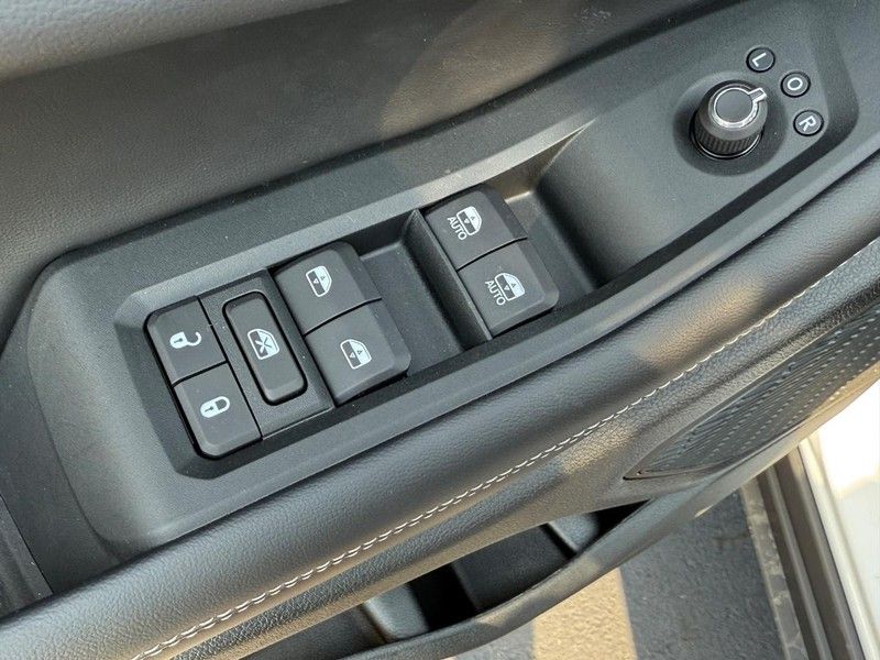 2025 Jeep Grand Cherokee Laredo X photo 9