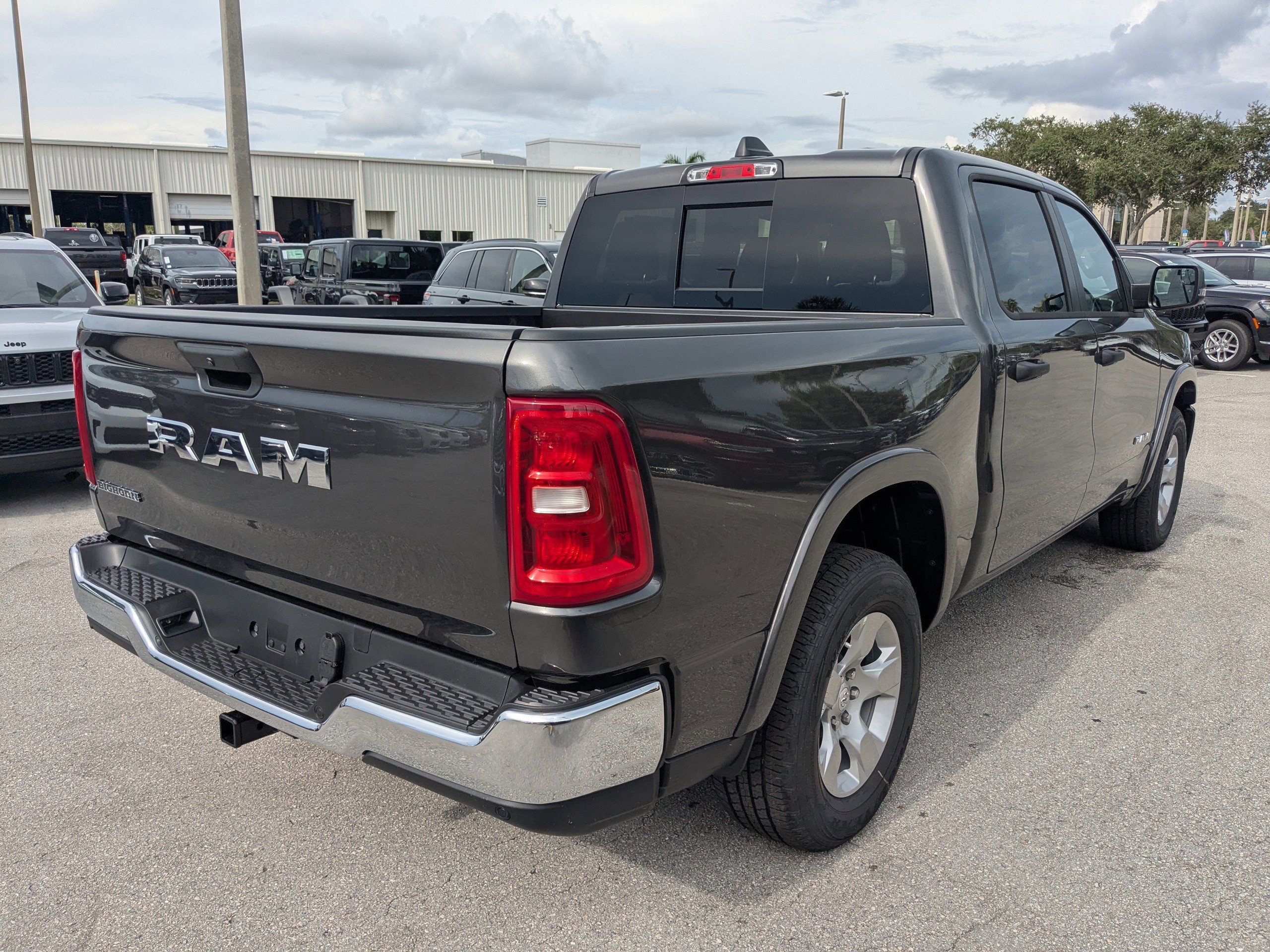 2025 Ram 1500 Big Horn photo 4
