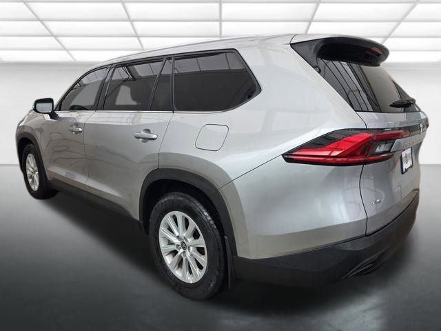 2024 Toyota Grand Highlander XLE photo 2