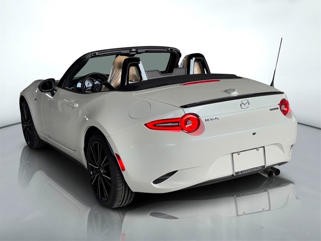 2025 Mazda MX-5 Miata Miata Grand Touring photo 4