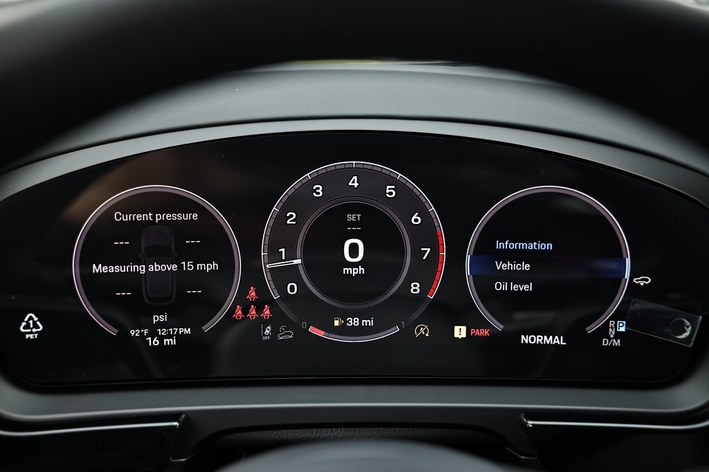 2026 Porsche Cayenne photo 34
