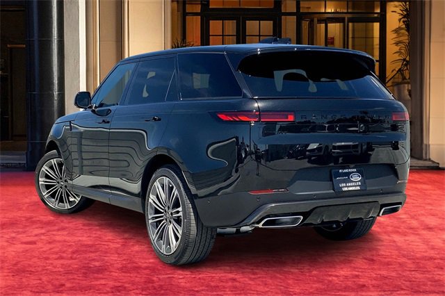 2025 Land Rover Range Rover Sport SE photo 2