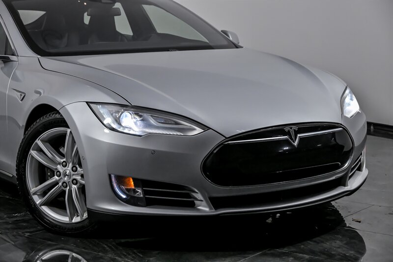 Used 2016 Tesla Model S 90D with VIN 5YJSA1E23GF131490 for sale in Aurora, IL