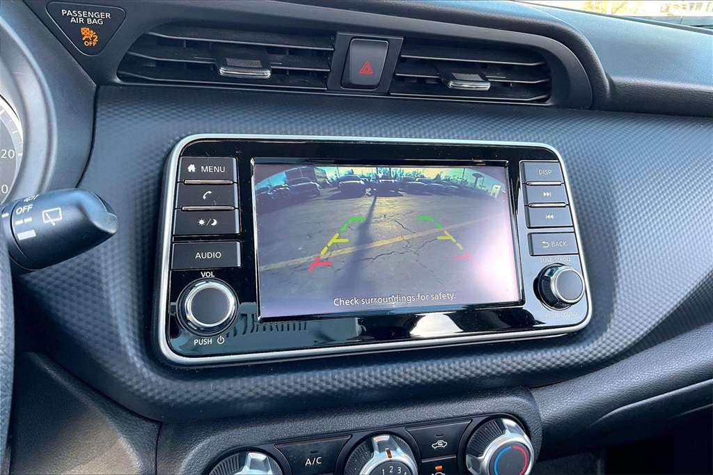 2022 NISSAN KICKS - Image 18