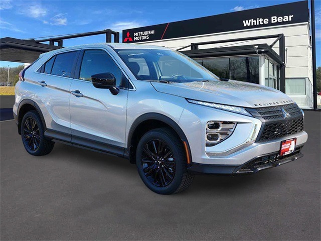2026 Mitsubishi Eclipse Cross LE's photo