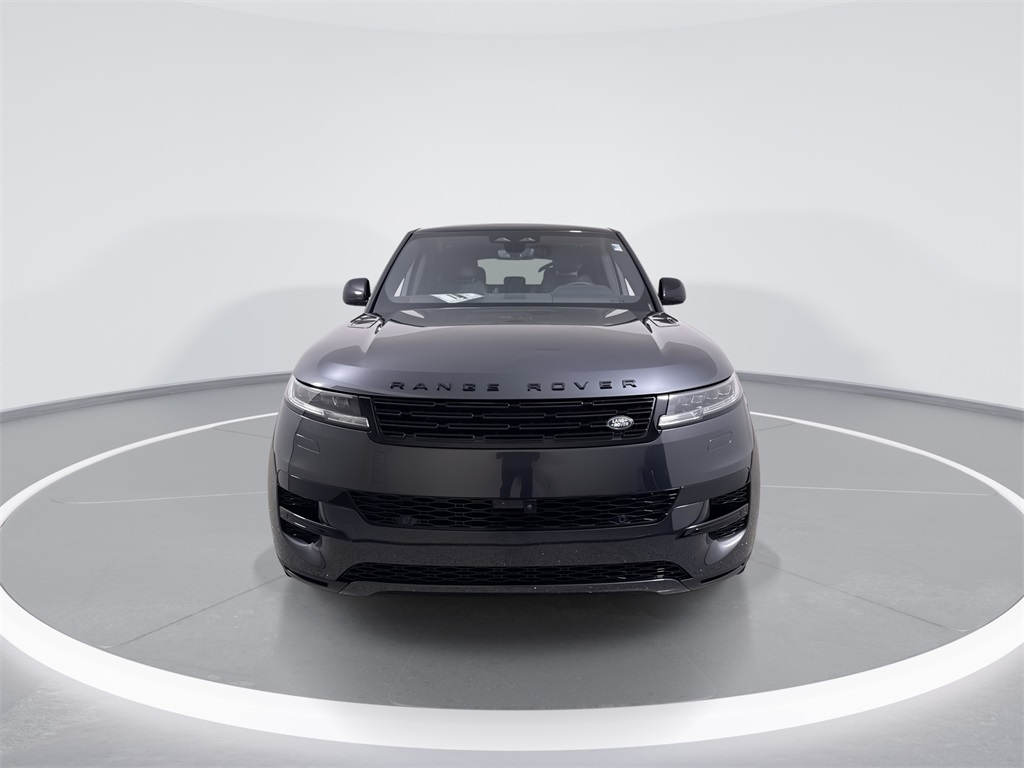2025 Land Rover Range Rover Sport SE photo 3