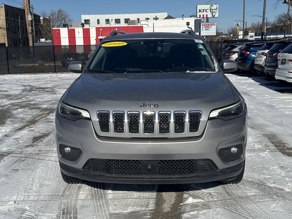 2021 Jeep Cherokee Sport Latitude Lux photo 2