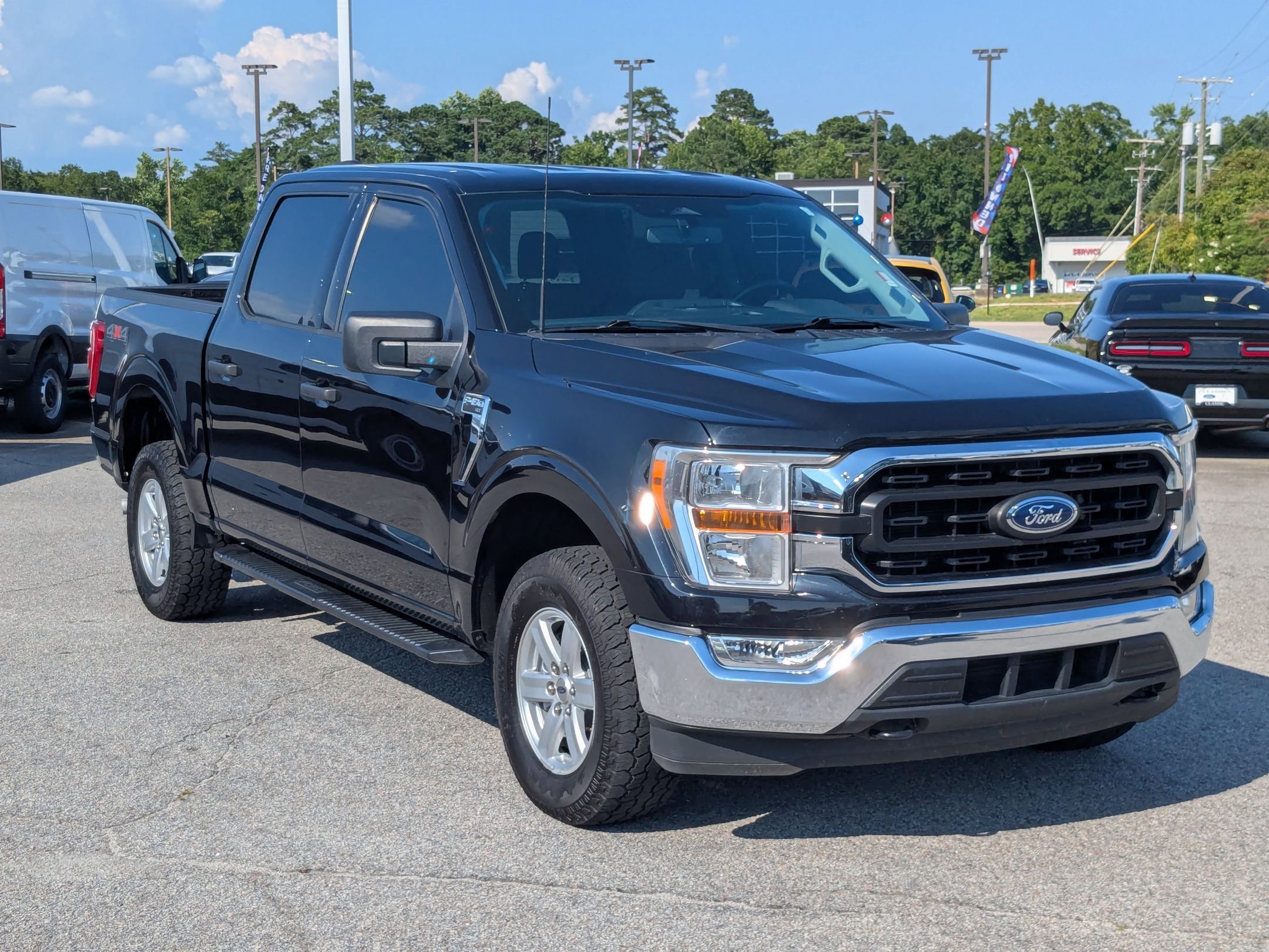 2022 Ford F-150 XLT photo 3